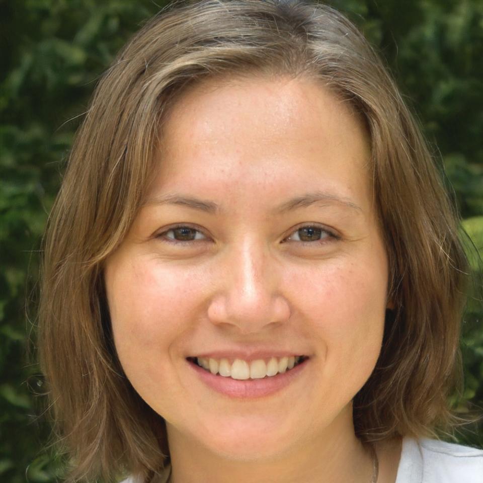 客戶服務主管王雅芬